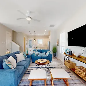 https://lagoon-manor.panamacity-beachhotels.com