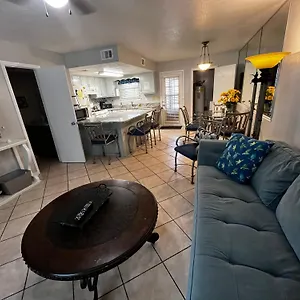 https://sea-sand.panamacity-beachhotels.com