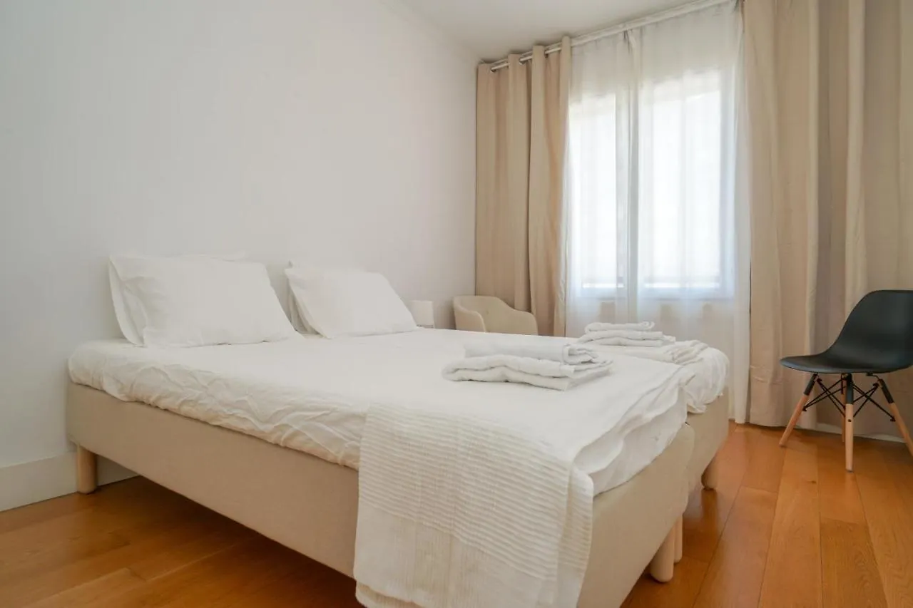 Lisbon Best Places - Areeiro 0*,